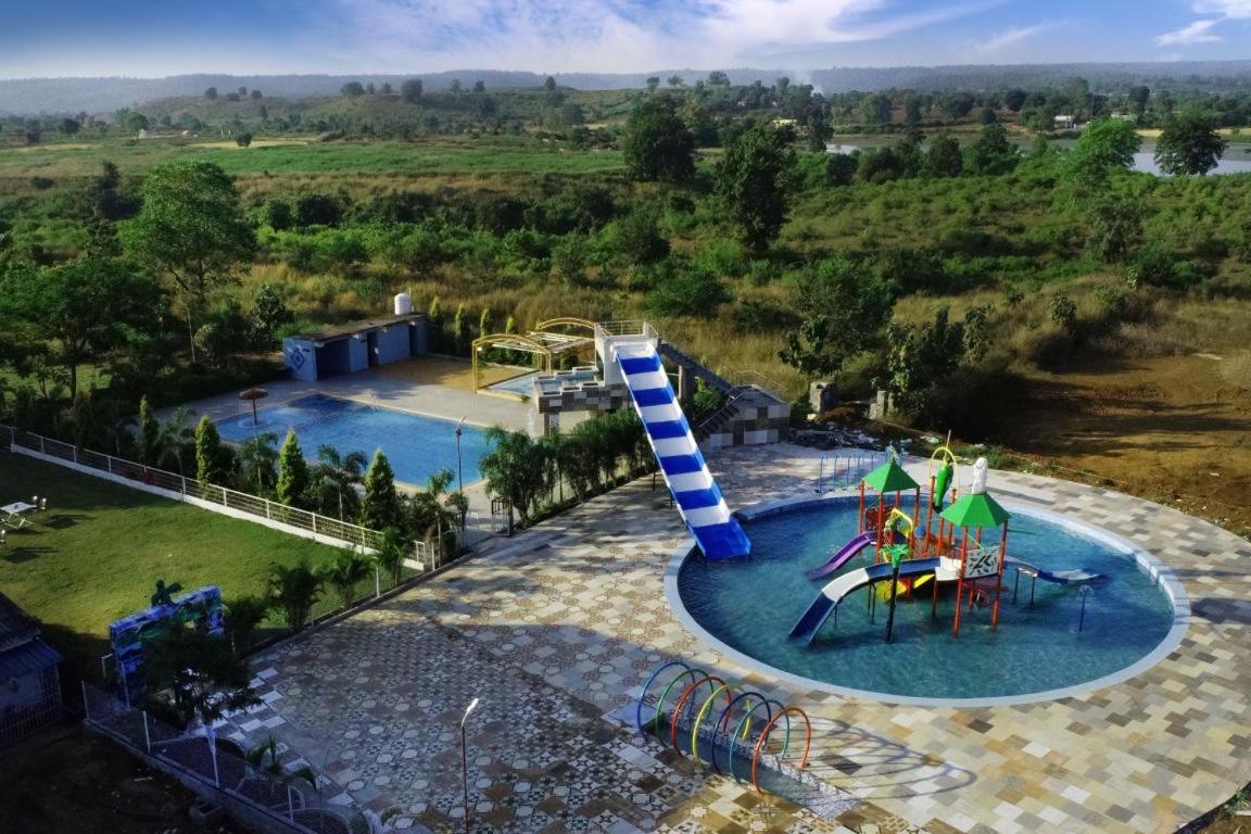 Nisarg Resort جبلبور المظهر الخارجي الصورة